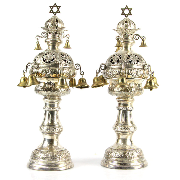 Pasarel - Pair Of 950 Silver Torah Finials (Rimonim) Vienna, Austro ...